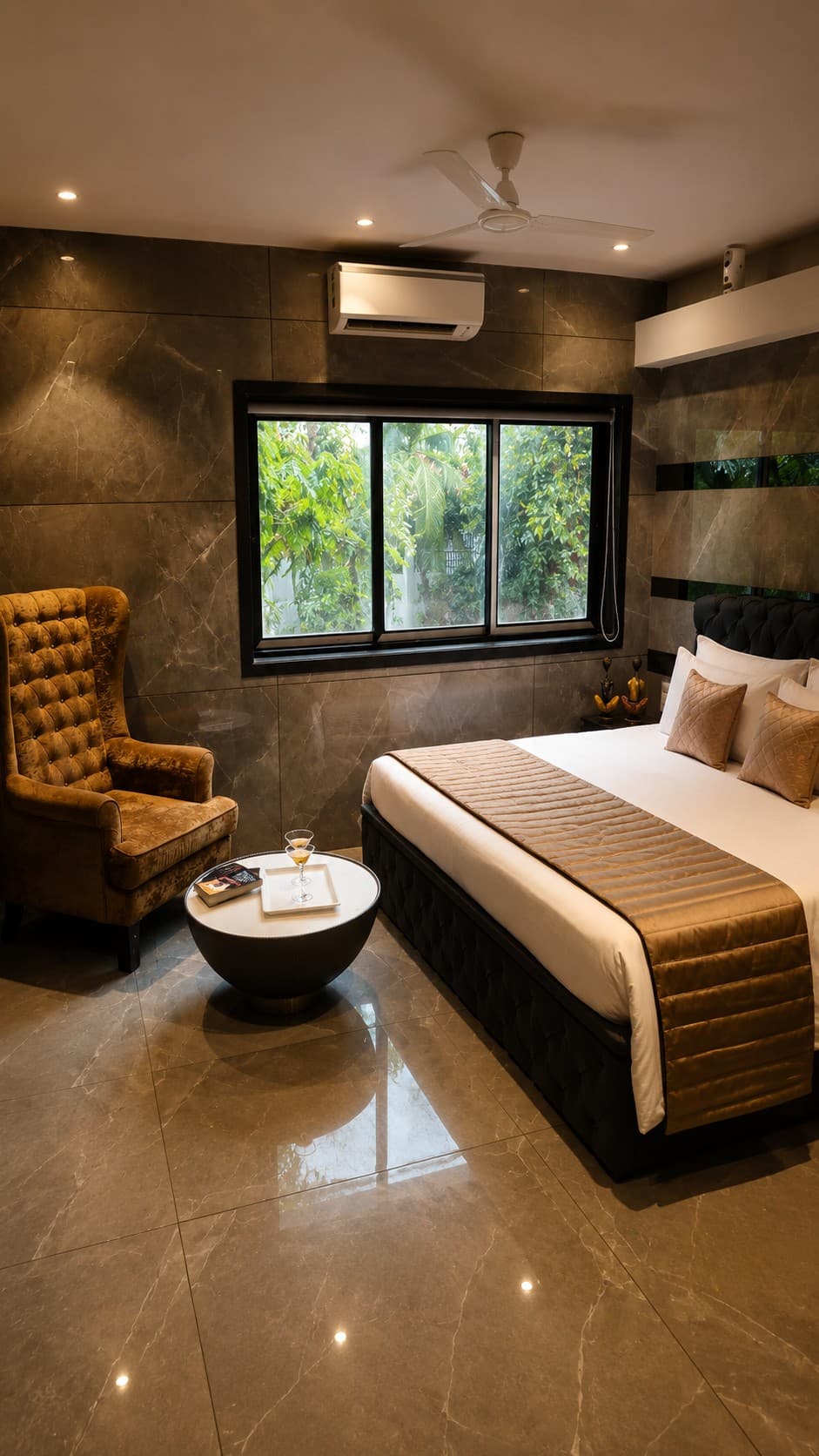 Suite Room 101, alternate view