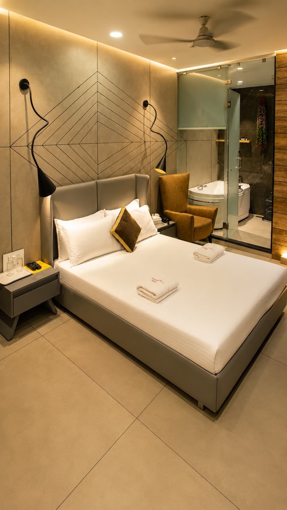 Suite Room 107, alternate view